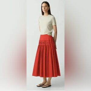 Theory Accordion Midi Skirt in Poppy